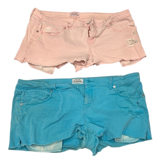 Aeropostale‎ Women's Gently Used Pink and Blue Distressed Shorts, Size 17/18. - Picture 1 of 3
